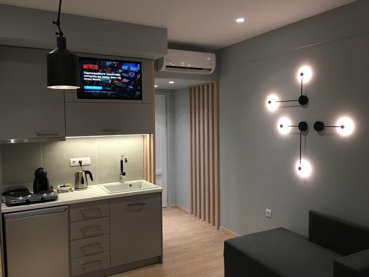 Preveza Suite Stay Leoforos Irinis 84B Bagian luar foto