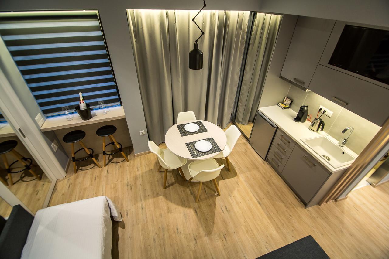 Preveza Suite Stay Leoforos Irinis 84B Bagian luar foto
