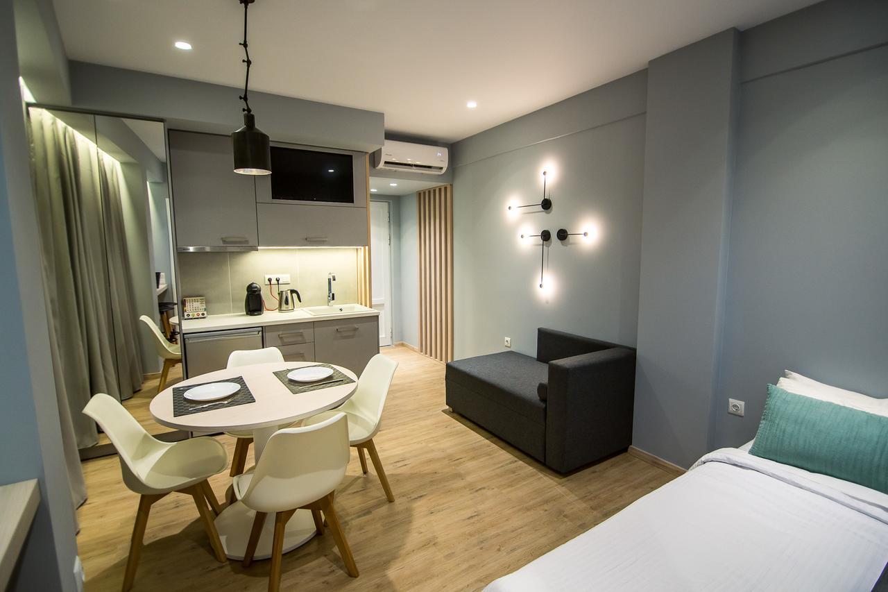 Preveza Suite Stay Leoforos Irinis 84B Bagian luar foto